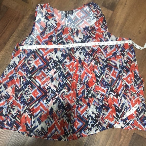 New Direction Sleeveless top - Picture 4 of 15